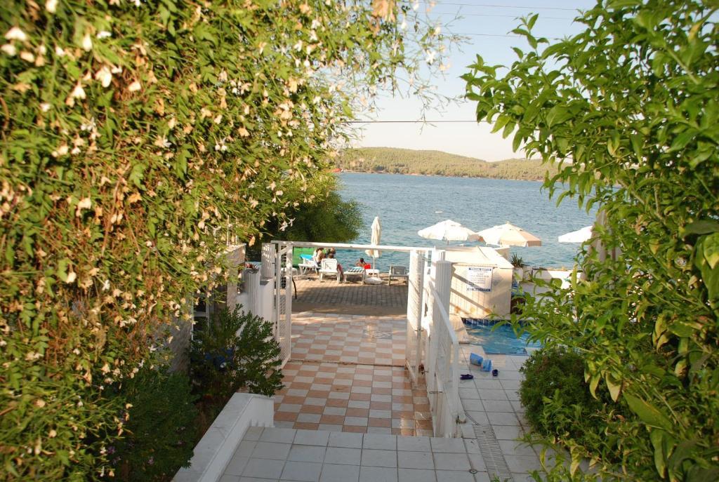 Akyali Hotel Guvercinlik  Bilik gambar